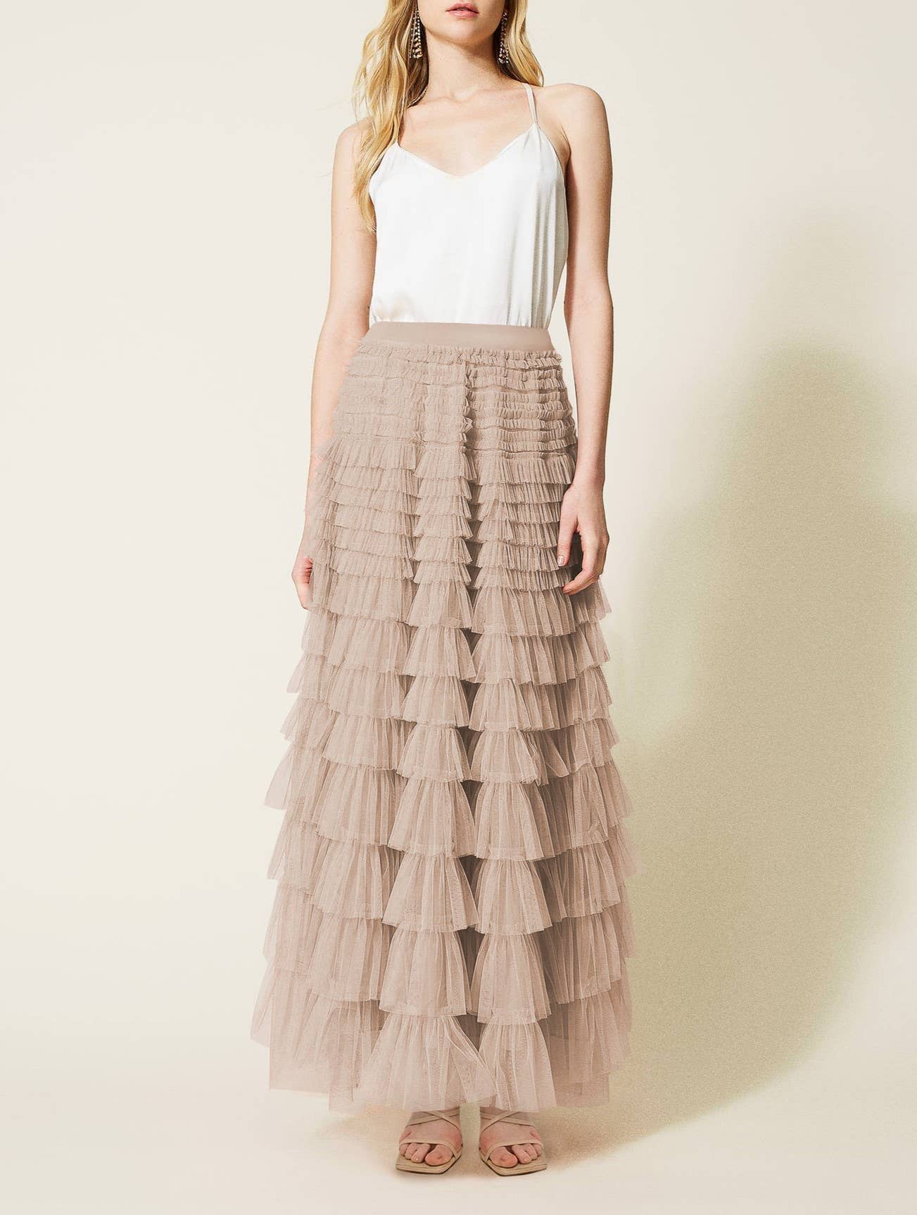 Elastic waist ruffle tulle maxi skirt