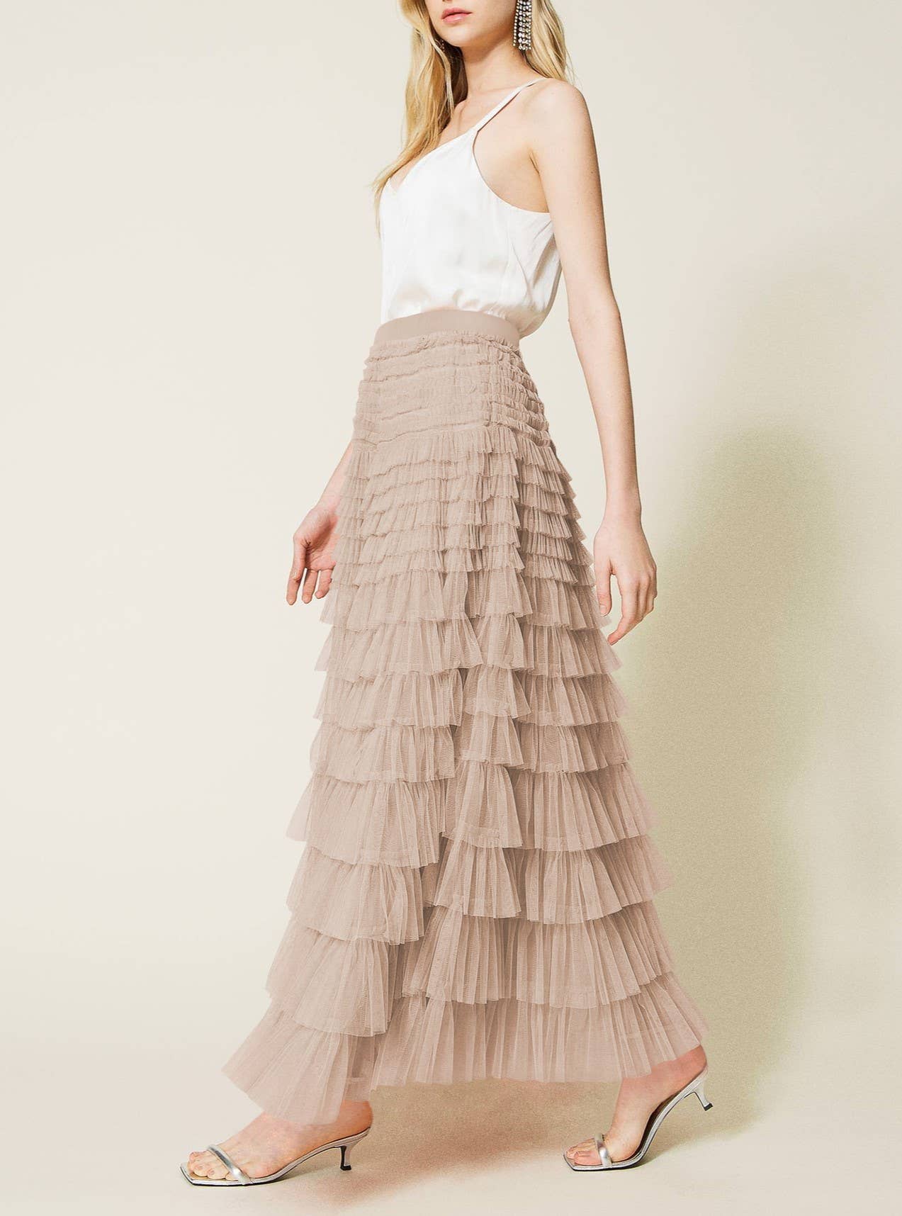 Elastic waist ruffle tulle maxi skirt